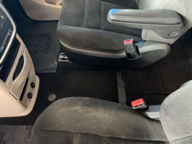 Photo of 2017 Billet Silver Metallic Clearcoat Dodge Grand Caravan