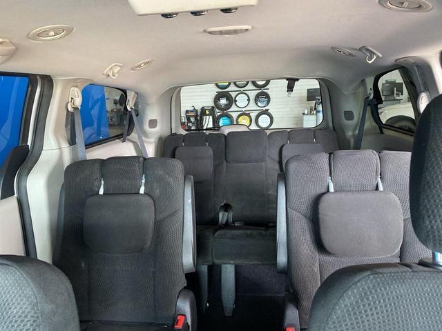 Photo of 2017 Billet Silver Metallic Clearcoat Dodge Grand Caravan