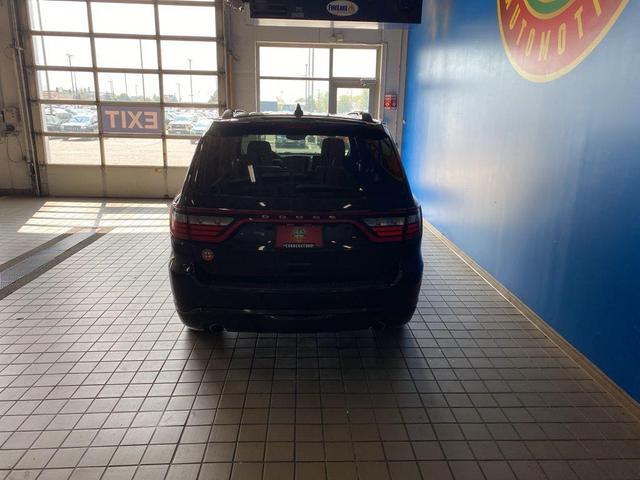 Photo of 2018 DB Black Crystal Clearcoat Dodge Durango