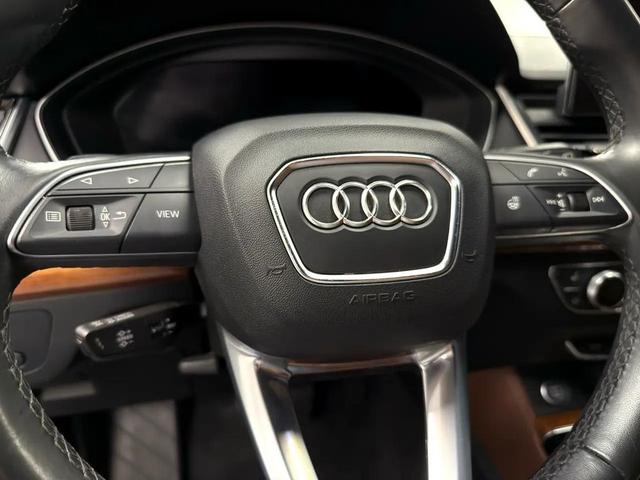 Photo of 2021 BLACK Audi Q5