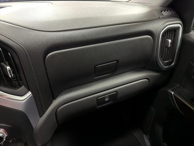 Photo of 2020 Pacific Blue Metallic GMC Sierra 1500