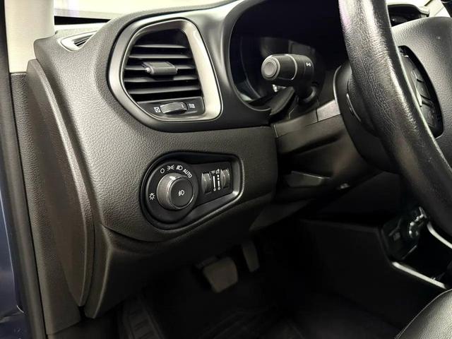 Photo of 2022 Slate Blue Pearlcoat Jeep Renegade