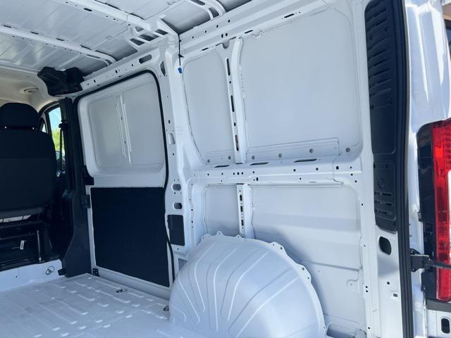 Photo of 2025 Bright White Clearcoat RAM ProMaster 1500