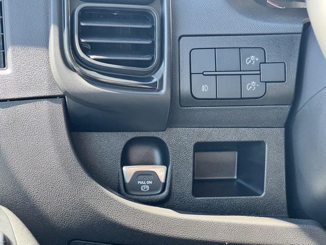 Photo of 2023 Bright White Clearcoat RAM ProMaster 2500