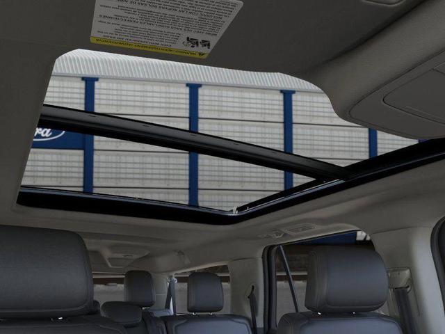 Photo of 2025 Blue Metallic Ford Expedition Max