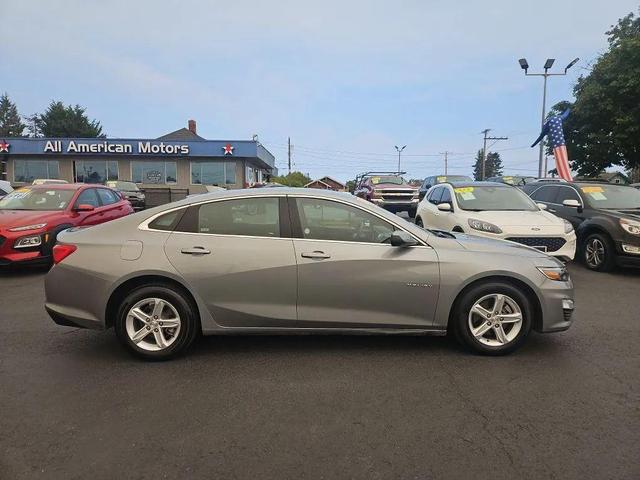 Photo of 2023 Silver Chevrolet Malibu
