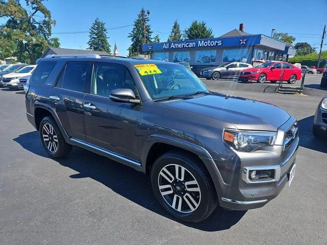 Photo of 2018 Magnetic Gray Metallic Toyota 4Runner