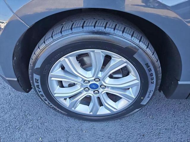 Photo of 2021 Lithium Gray Ford Edge