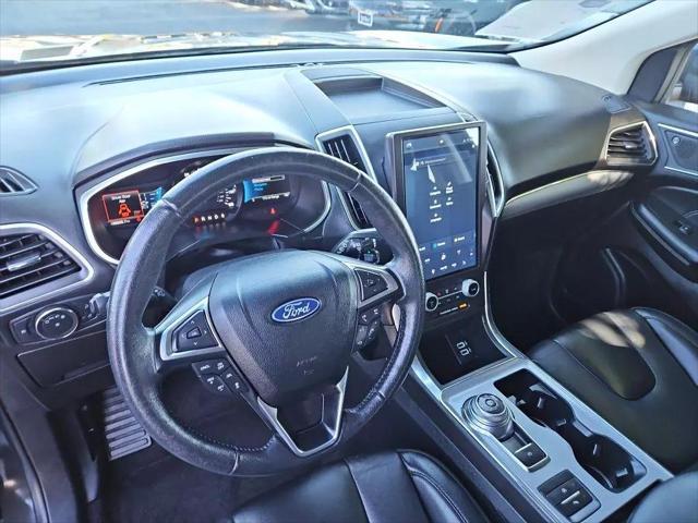 Photo of 2021 Lithium Gray Ford Edge