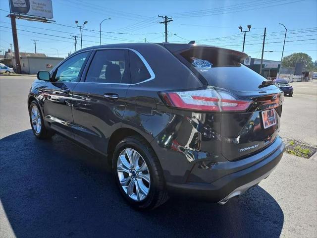 Photo of 2021 Lithium Gray Ford Edge