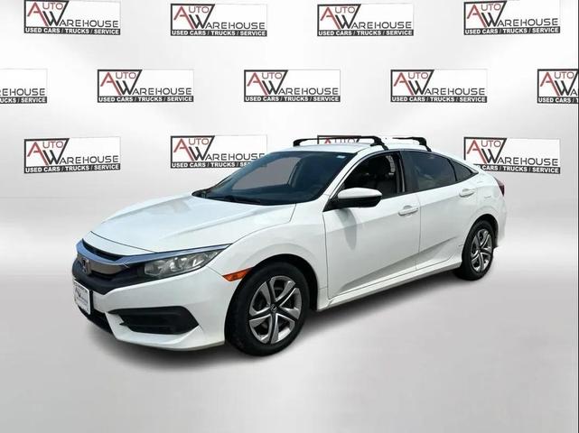 Photo of 2018 White Honda Civic