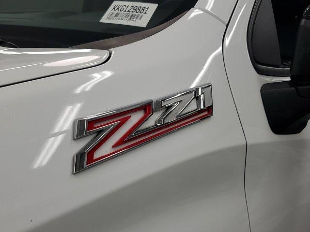 Photo of 2019 Summit White Chevrolet Silverado 1500