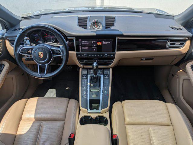Photo of 2021 Night Blue Metallic Porsche Macan