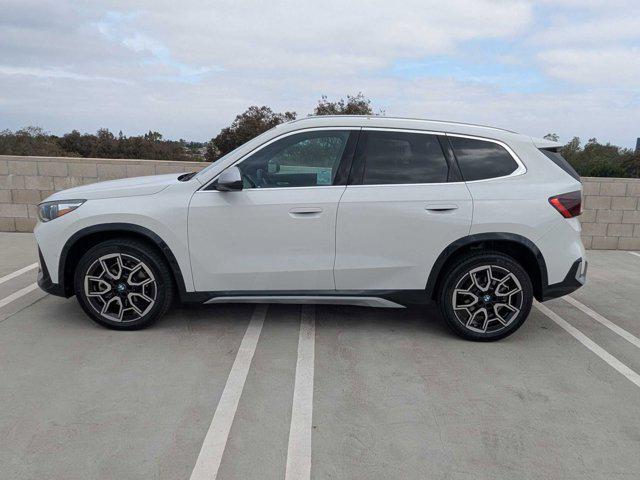Photo of 2024 Alpine White BMW X1