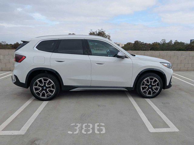 Photo of 2024 Alpine White BMW X1