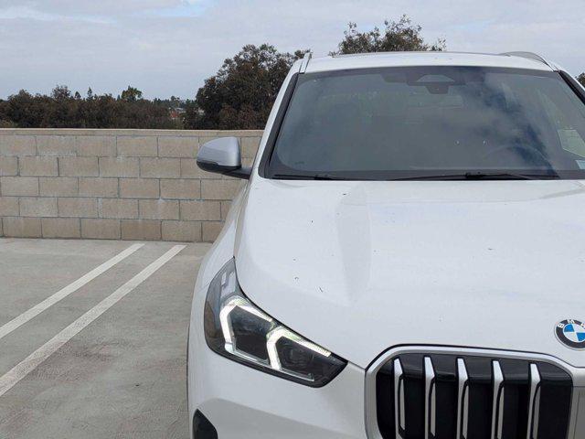 Photo of 2024 Alpine White BMW X1