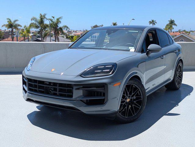 Photo of 2025 Arctic Grey Porsche Cayenne
