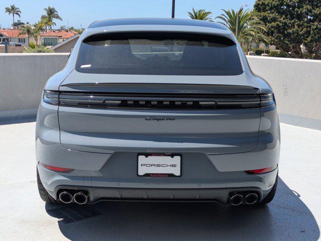 Photo of 2025 Arctic Grey Porsche Cayenne