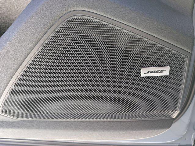 Photo of 2025 Arctic Grey Porsche Cayenne
