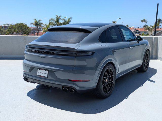 Photo of 2025 Arctic Grey Porsche Cayenne