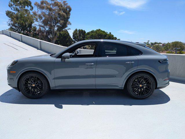 Photo of 2025 Arctic Grey Porsche Cayenne