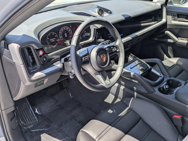 Photo of 2025 Arctic Grey Porsche Cayenne