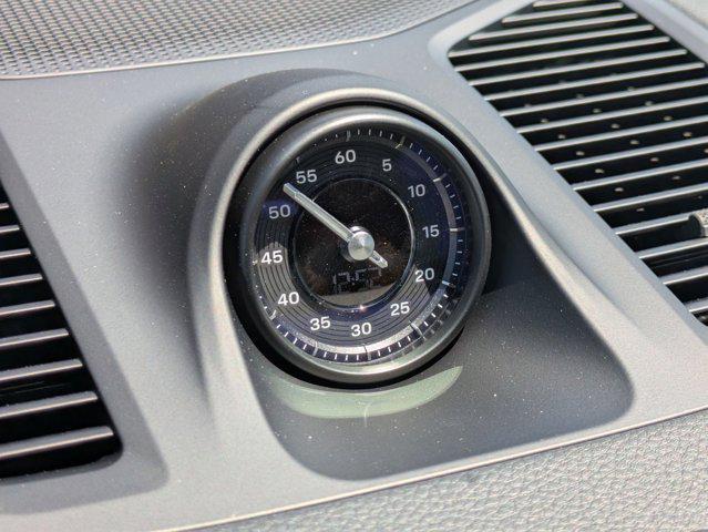Photo of 2025 Arctic Grey Porsche Cayenne