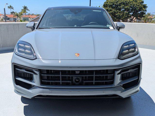 Photo of 2025 Arctic Grey Porsche Cayenne
