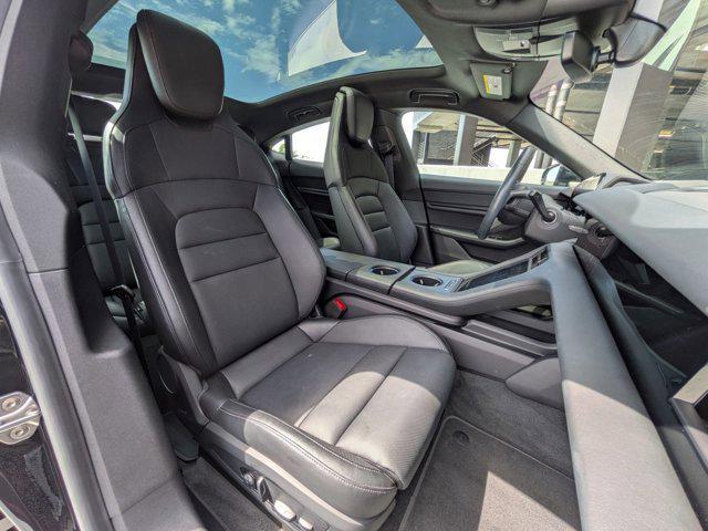 Photo of 2022 Black Porsche Taycan