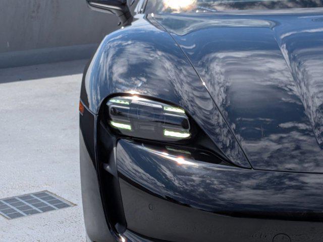Photo of 2022 Black Porsche Taycan