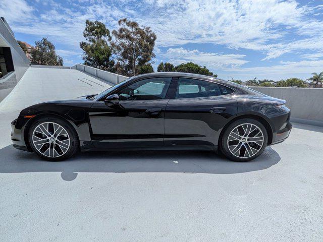 Photo of 2022 Black Porsche Taycan