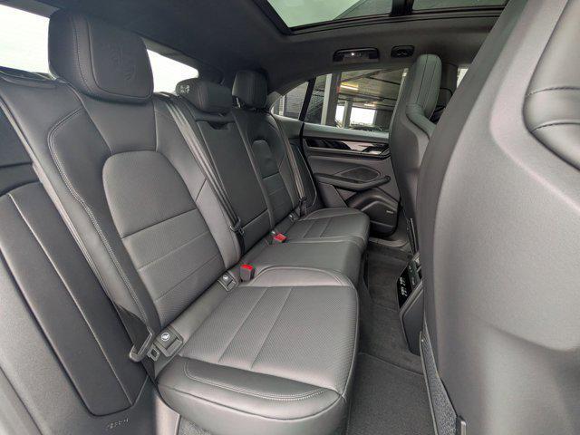 Photo of 2025 Black Porsche Macan