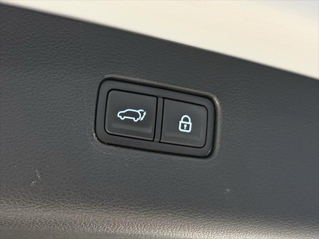Photo of 2022 Uyuni White Genesis GV80