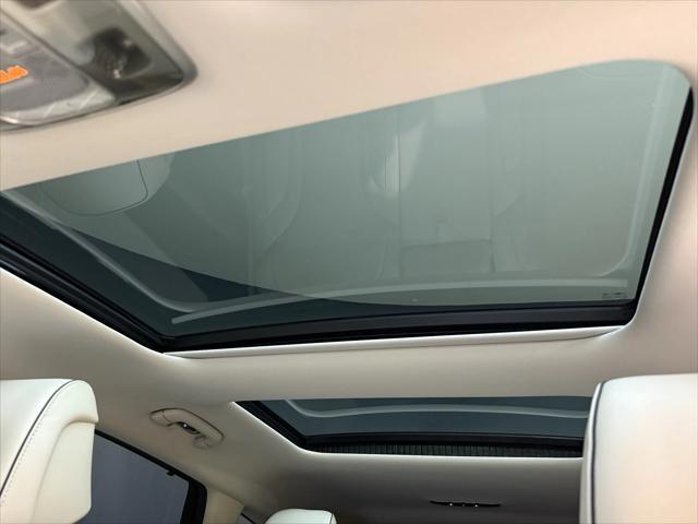 Photo of 2022 Uyuni White Genesis GV80