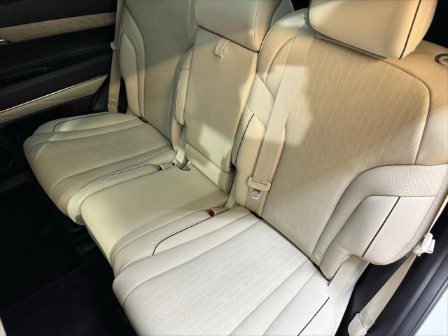 Photo of 2022 Uyuni White Genesis GV80