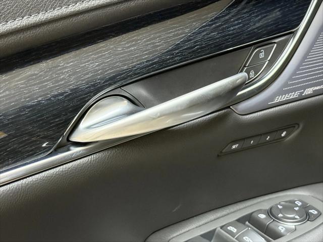 Photo of 2025 Stellar Black Metallic Cadillac XT5
