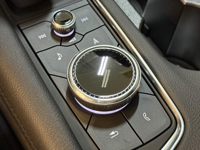 Photo of 2025 Stellar Black Metallic Cadillac XT5