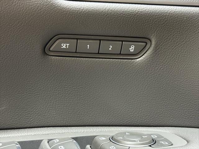 Photo of 2025 Stellar Black Metallic Cadillac XT5