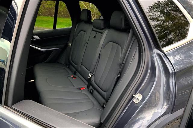Photo of 2019 Arctic Gray Metallic BMW X5