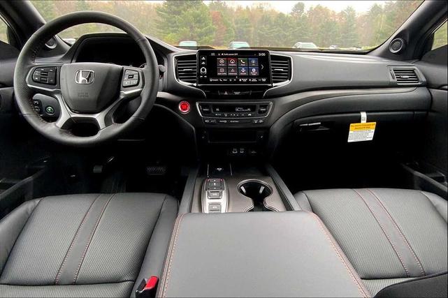 Photo of 2025 Platinum White Pearl Honda Ridgeline
