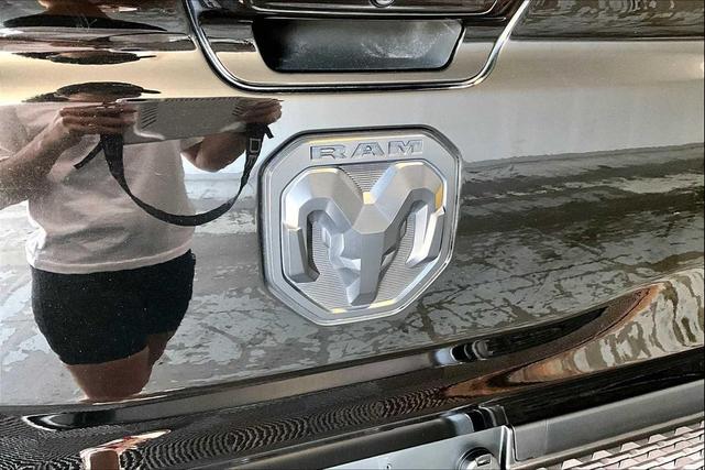 Photo of 2019 Diamond Black Crystal Pearlcoat RAM 1500
