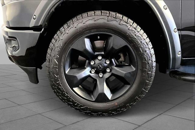 Photo of 2019 Diamond Black Crystal Pearlcoat RAM 1500