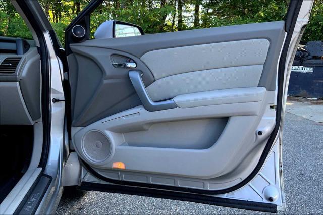 Photo of 2011 Palladium Metallic Acura RDX