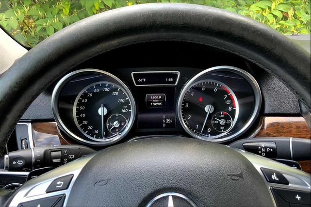Photo of 2015 Iridium Silver Metallic Mercedes-Benz M-Class