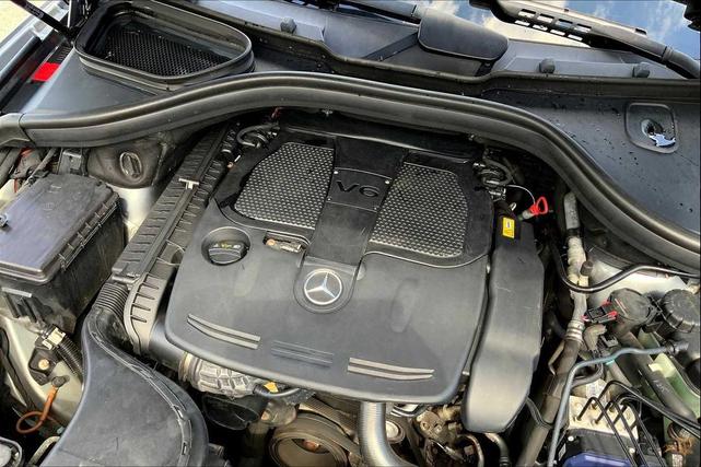 Photo of 2015 Iridium Silver Metallic Mercedes-Benz M-Class