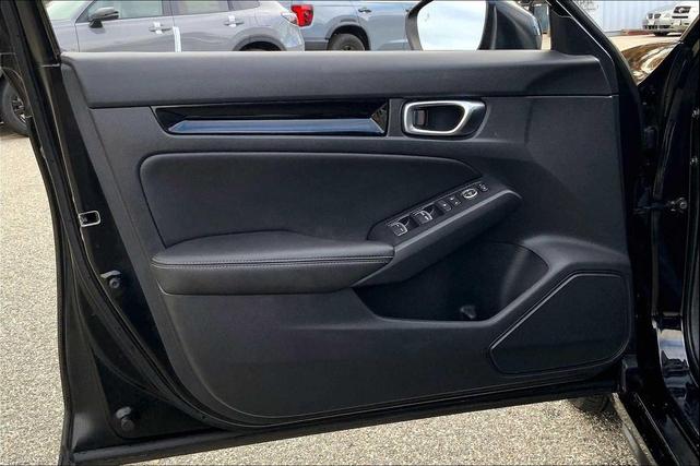 Photo of 2022 Crystal Black Pearl Honda Civic