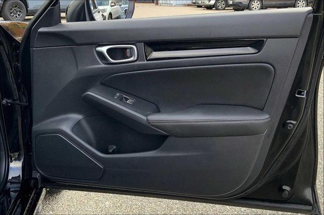 Photo of 2022 Crystal Black Pearl Honda Civic