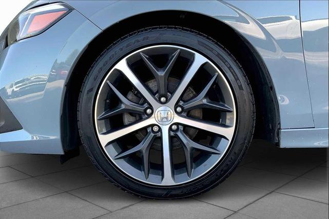 Photo of 2024 Sonic Gray Pearl Honda Civic