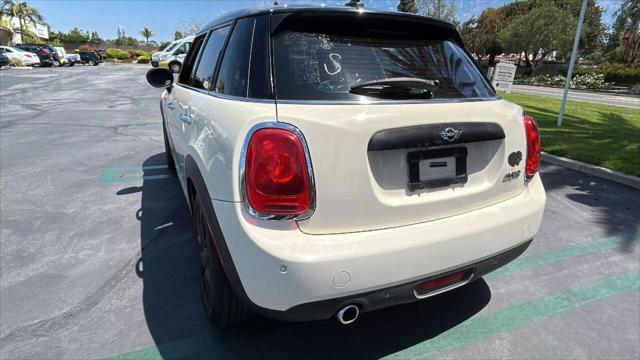 Photo of 2018 White MINI Hardtop