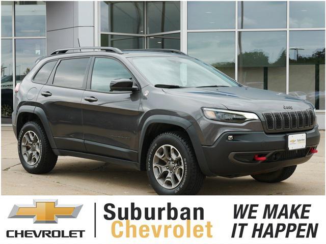 Photo of 2022 Granite Crystal Metallic Clearcoat Jeep Cherokee